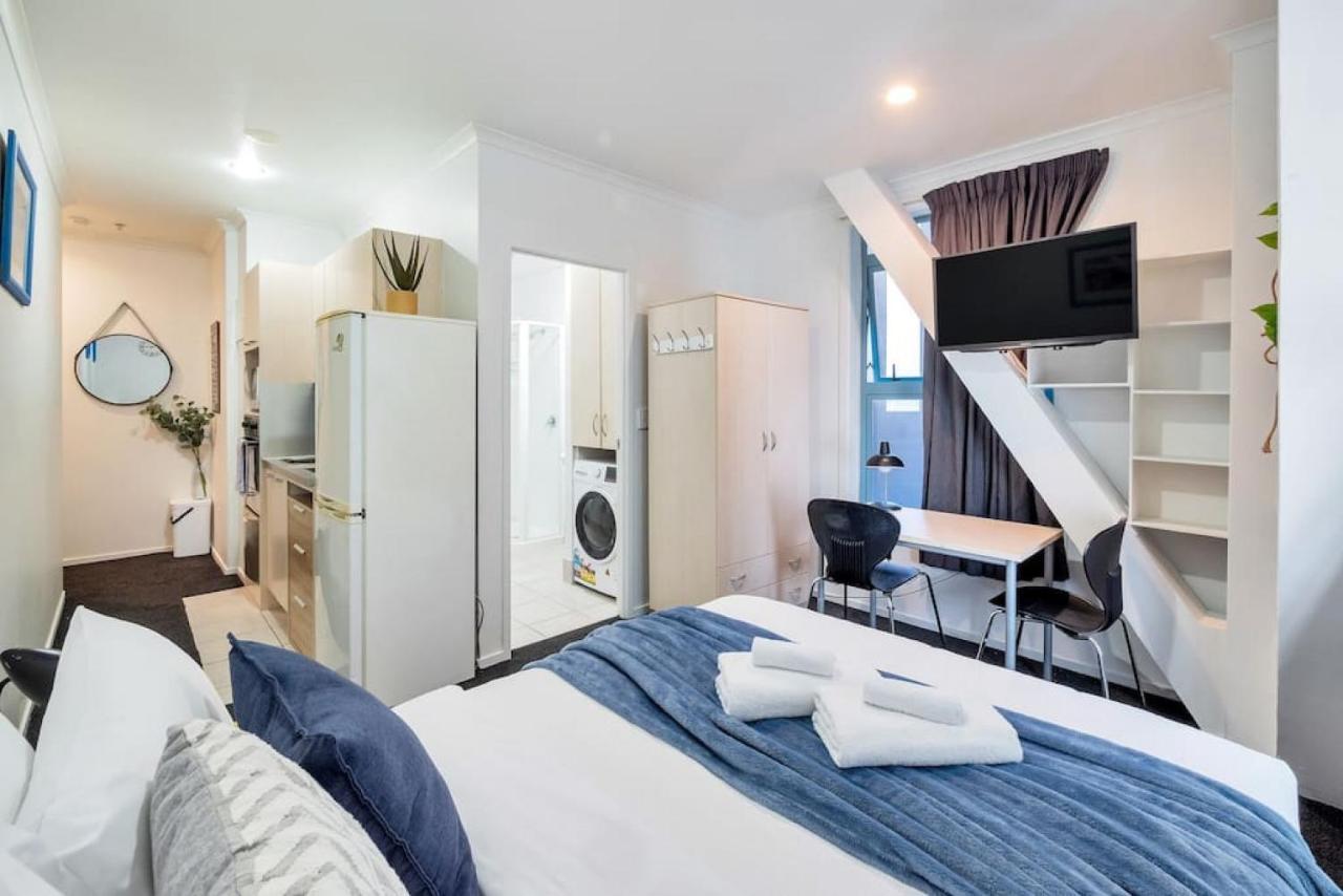 Cute Little Private Studio In The City オークランド エクステリア 写真