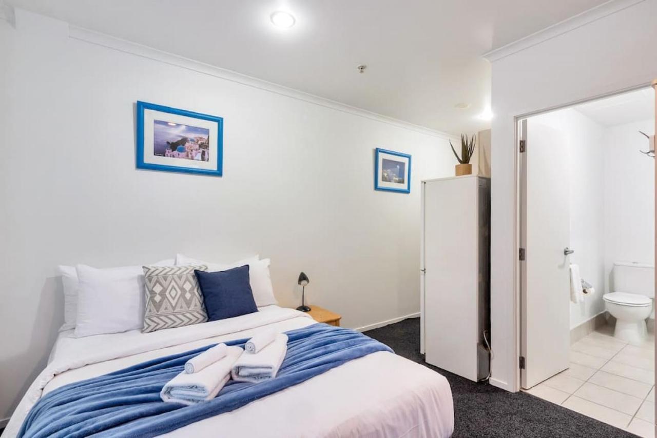 Cute Little Private Studio In The City オークランド エクステリア 写真